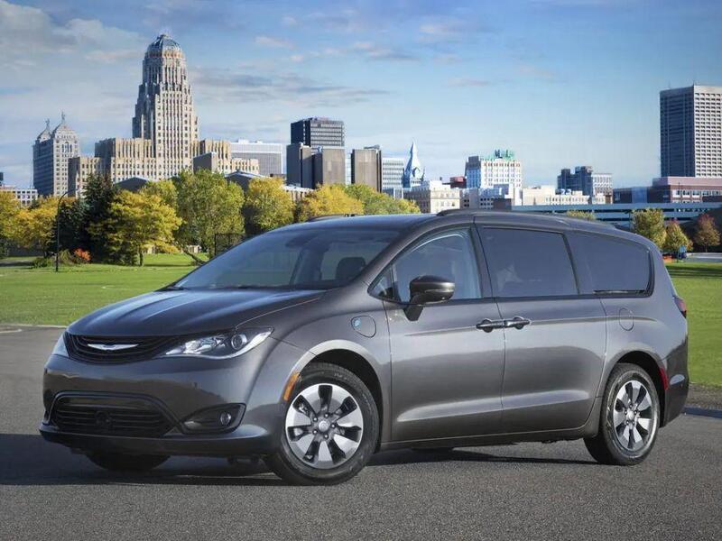 Расход топлива Chrysler Pacifica (RU) 3.6 АКПП 9 200 л.с. фото