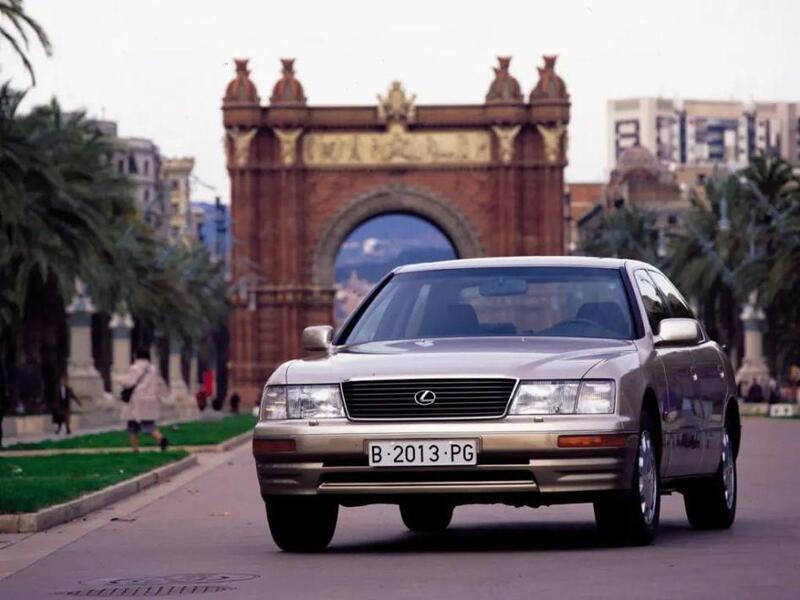 Расход топлива Lexus LS400 (XF20) 4 АКПП 4 264 л.с. фото