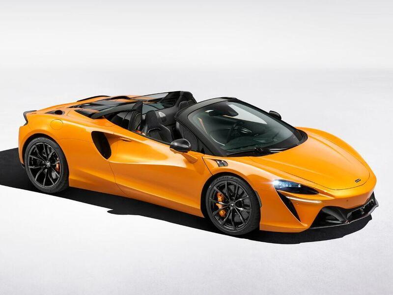 Расход топлива McLaren Artura 3 РКПП 8 605 л.с. фото