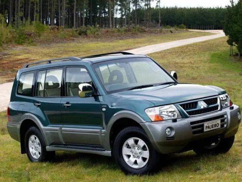 Расход топлива Mitsubishi Pajero (V70) 3.8 АКПП 5 219 л.с. фото