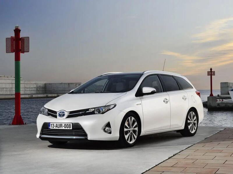 Расход топлива Toyota Auris (E180) 2 МКПП 6 124 л.с. фото