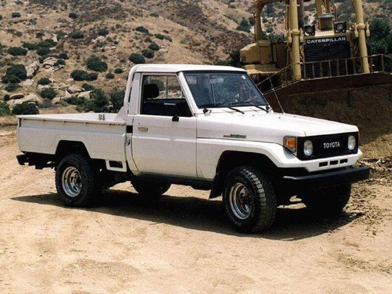 Расход топлива Toyota Land Cruiser (J70) 4 МКПП 4 103 л.с. фото