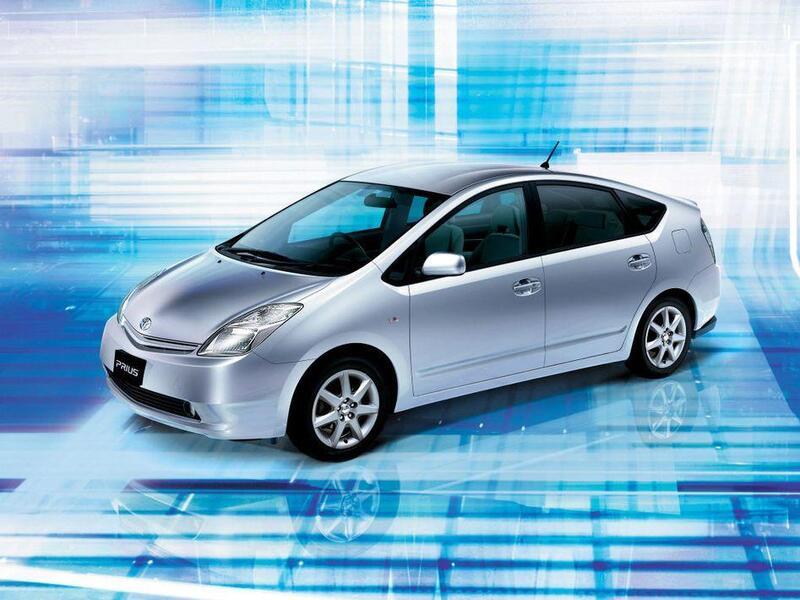 Расход топлива Toyota Prius (NHW20) 1.5 Вариатор 76 л.с. фото