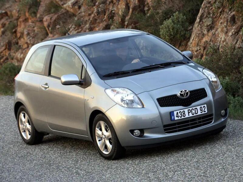 Расход топлива Toyota Yaris (XP90) 1.3 РКПП 5 87 л.с. фото